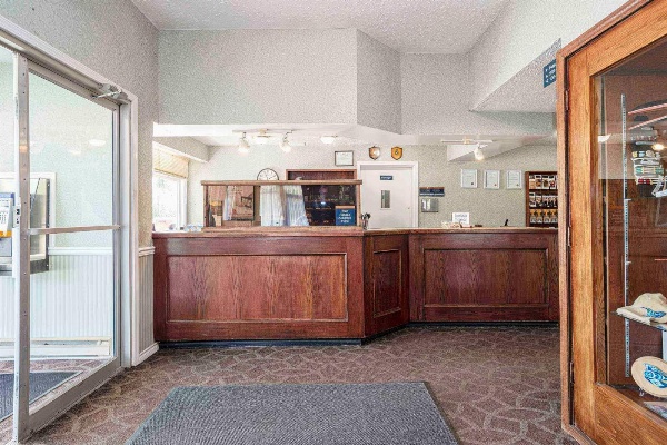 Sandman Inn Mcbride image 7